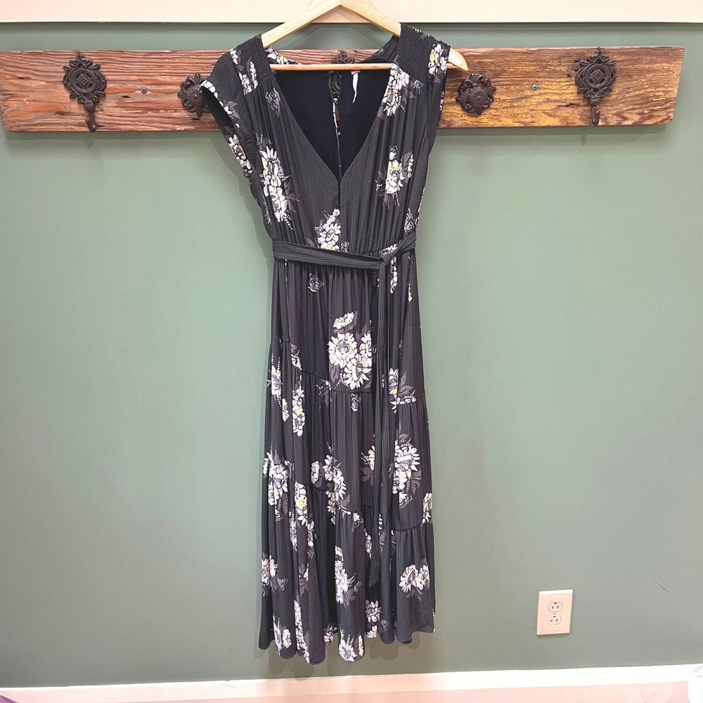 Free People Black Floral Chevron Tiered Maxi Dress Size 2 V-Neck Smocked Boho